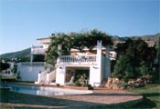 Villas in Greece, Villas in the Greek Islands, Villas in Spain, Properties in London